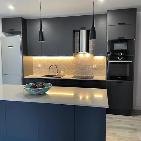 Exclusive Riverbank Torunska דירה